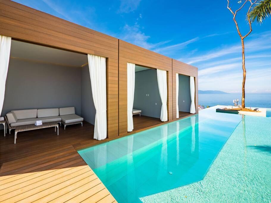 Luxury Oceanview Modern Condo ปูแอร์โตบาญาร์ตา ภายนอก รูปภาพ