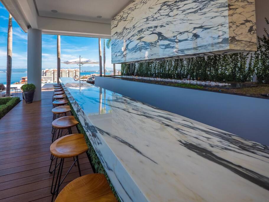 Luxury Oceanview Modern Condo ปูแอร์โตบาญาร์ตา ภายนอก รูปภาพ